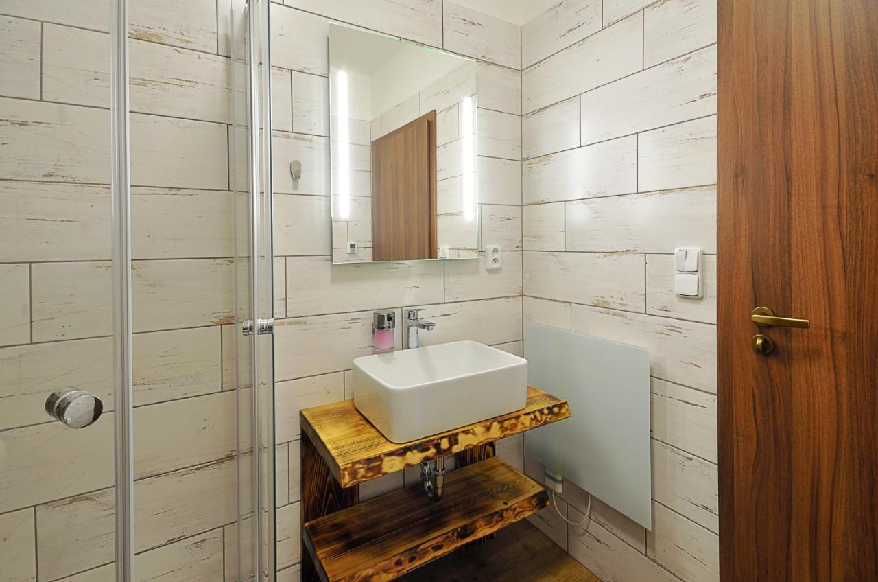Penzion Kuzelna Hotel Trutnov Eksteriør billede